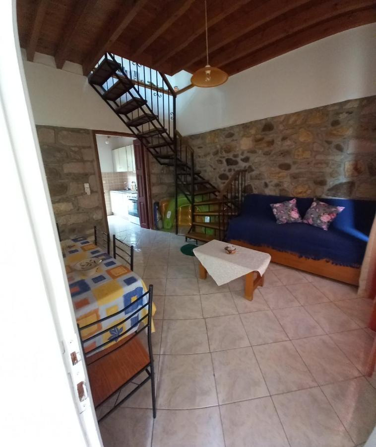 Agapis Apartments Петра Екстериор снимка