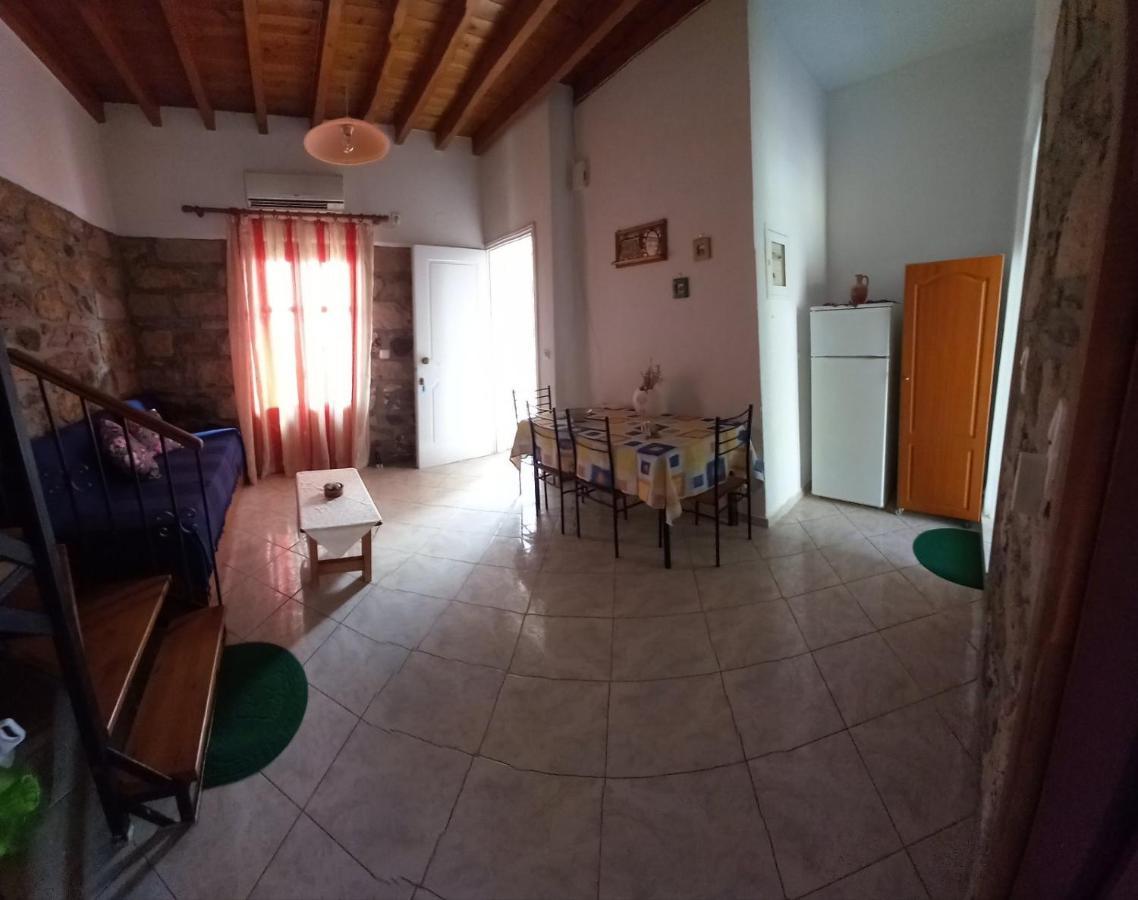 Agapis Apartments Петра Екстериор снимка
