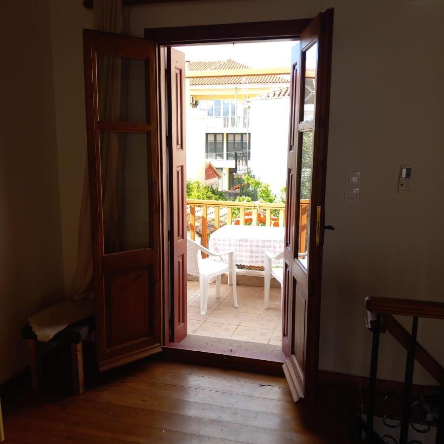 Agapis Apartments Петра Екстериор снимка